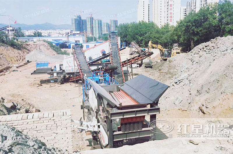 辽宁阜新时产200吨混凝土移动破碎生产线